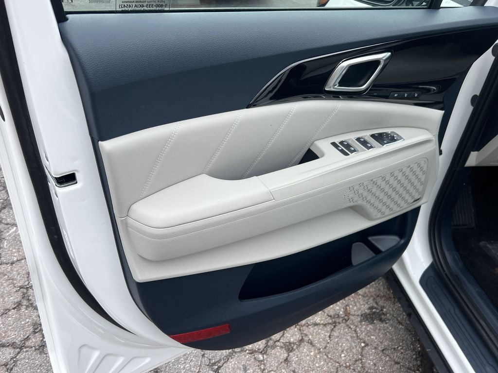 2026 Kia Carnival Base