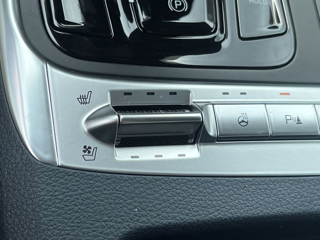 2026 Kia Carnival Base