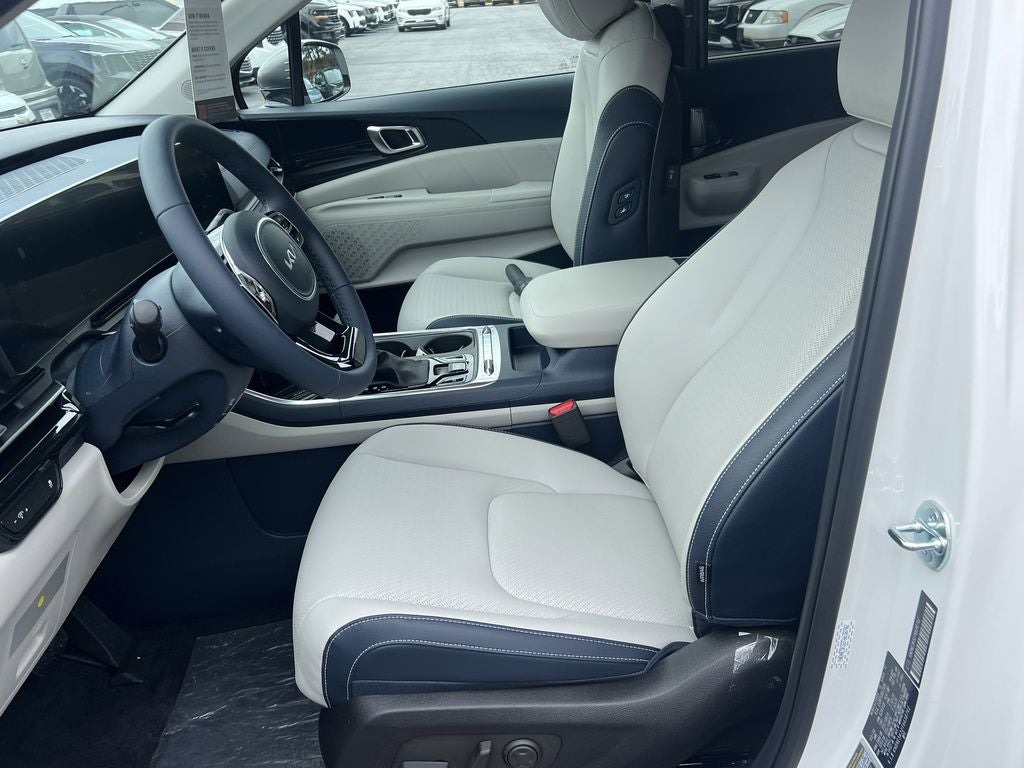 2026 Kia Carnival Base