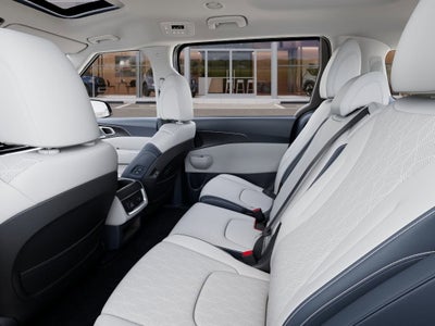 2026 Kia Carnival Base