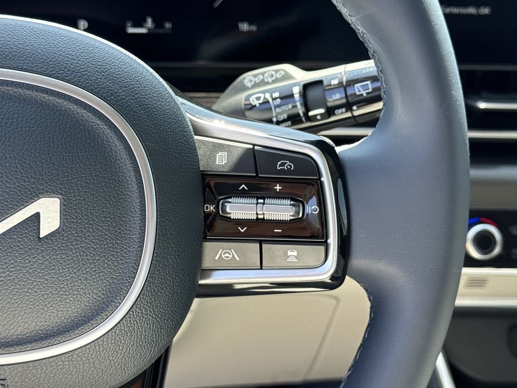 2026 Kia Carnival Base