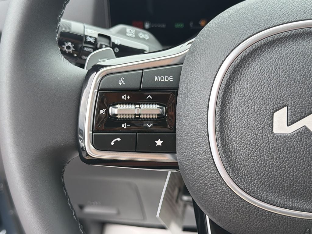 2026 Kia Carnival Hybrid Base