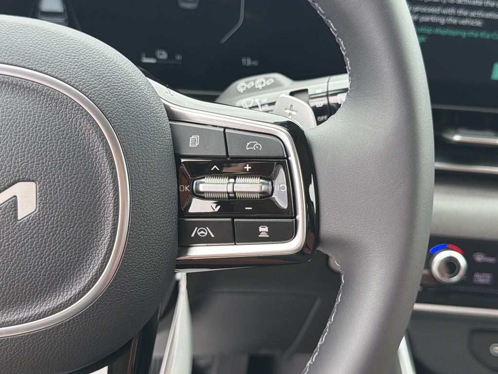 2026 Kia Carnival Hybrid Base